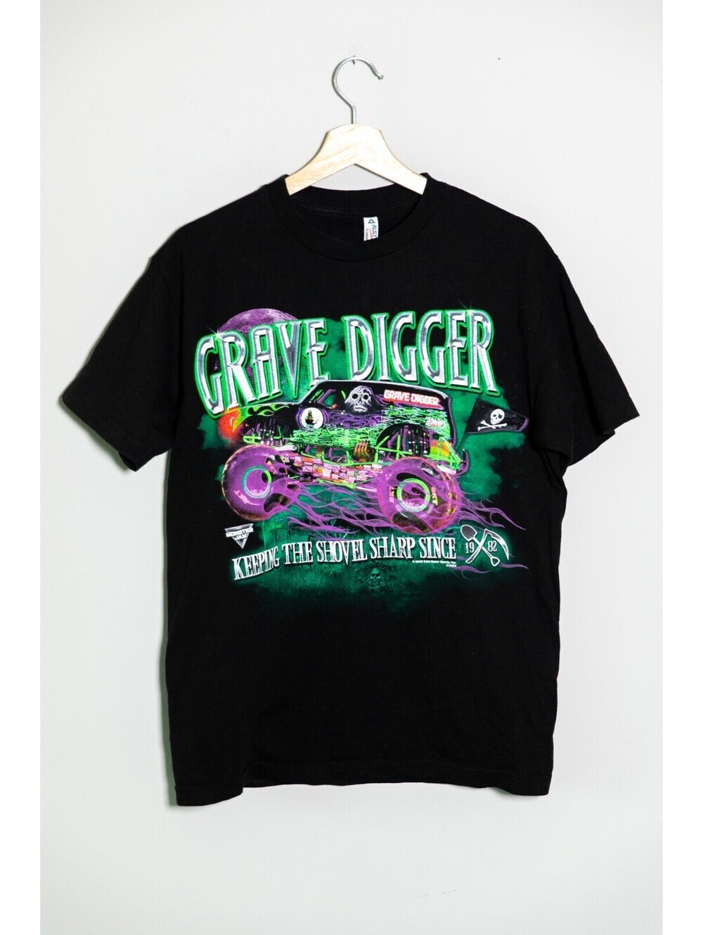 Grave Digger 2016 Monster Jam Truck Out of Print T-Shirt - Men's M